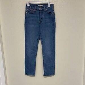 Womens Levi’s Wedgie straight Jeans.
